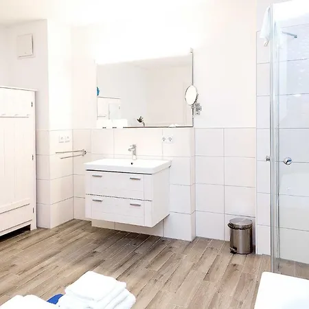 Traumfaengerloge -hafenresidenz * Waren (Mueritz)